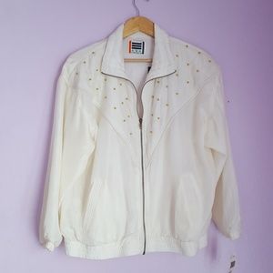 Jacket with pants white silk.